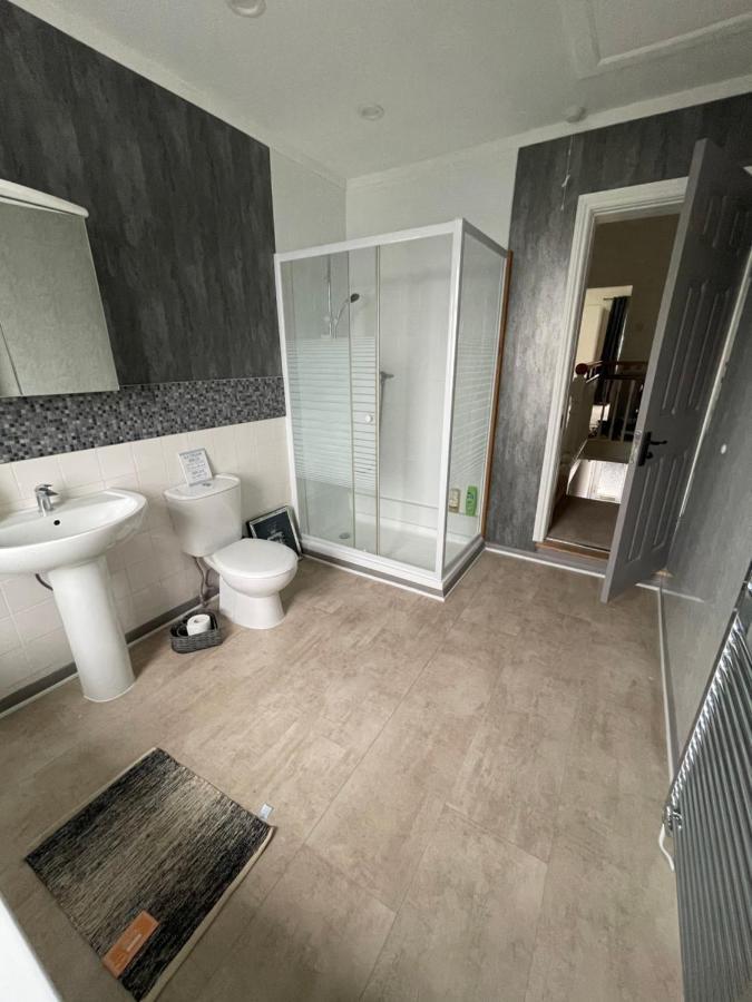 Bentley Place Crewe Exterior photo